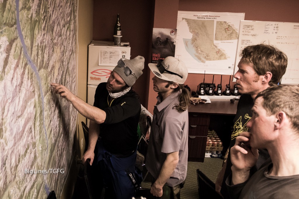 With a shoot day planned at Selkirk Tangeirs the next day, Eric and Chris discuss options with the guides.